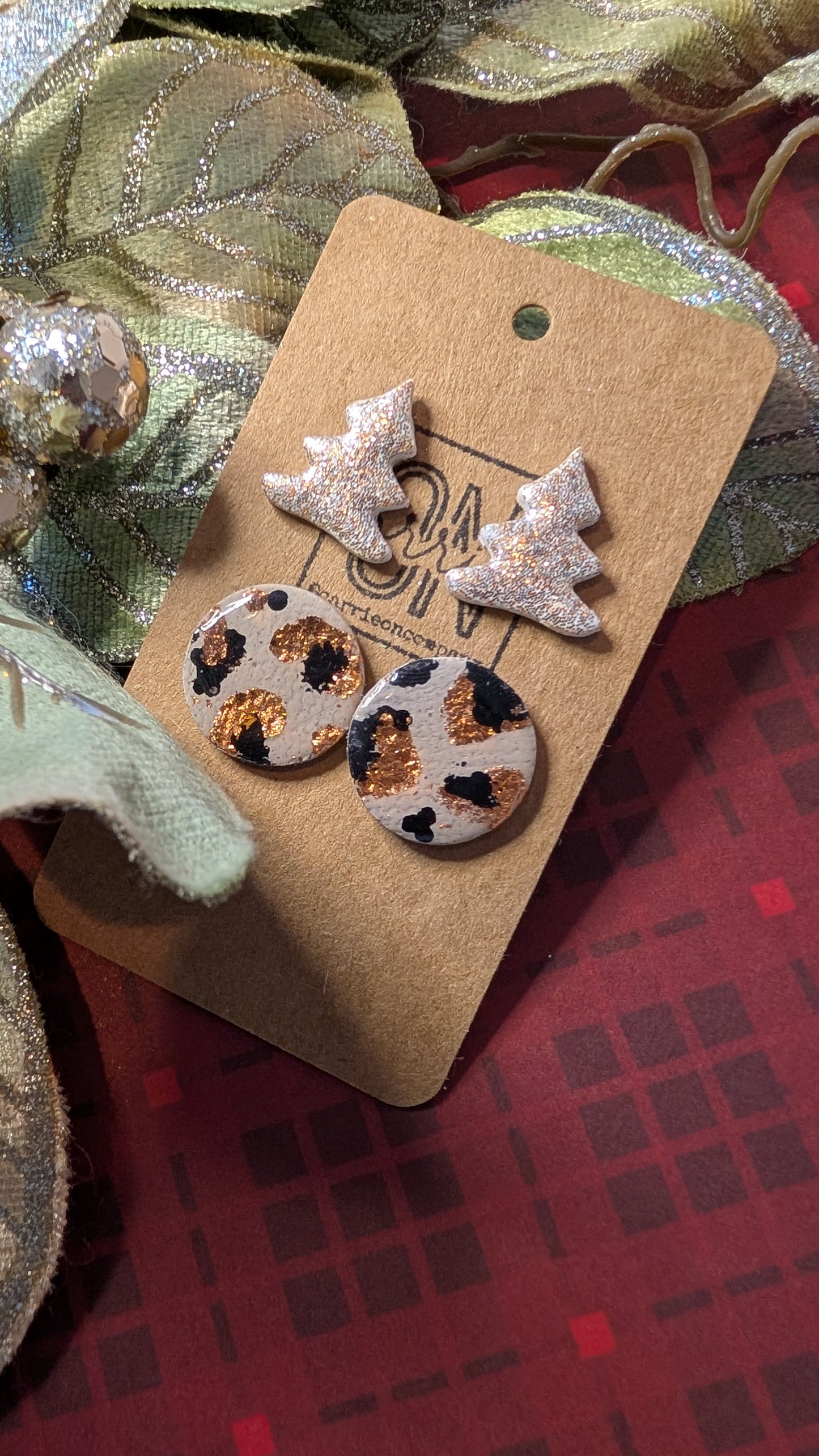 Christmas Polymer clay 2-piece stud earrings set