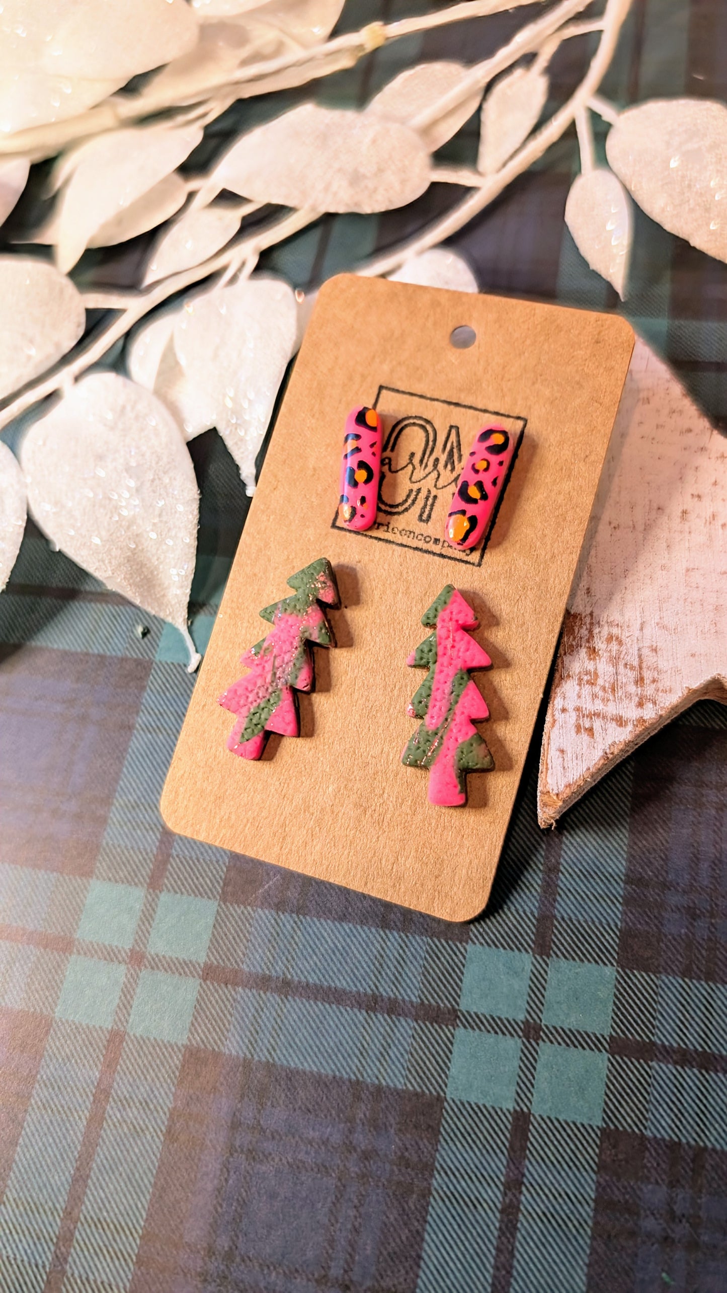 Christmas polymer clay 2-piece stud earrings set