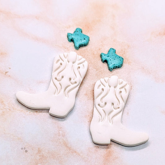 Texas Boots Earrings / Boho Western earrings / Lightweight Polymer earrings / customizable / Cowboy boots / cowgirl / rodeo / white boots