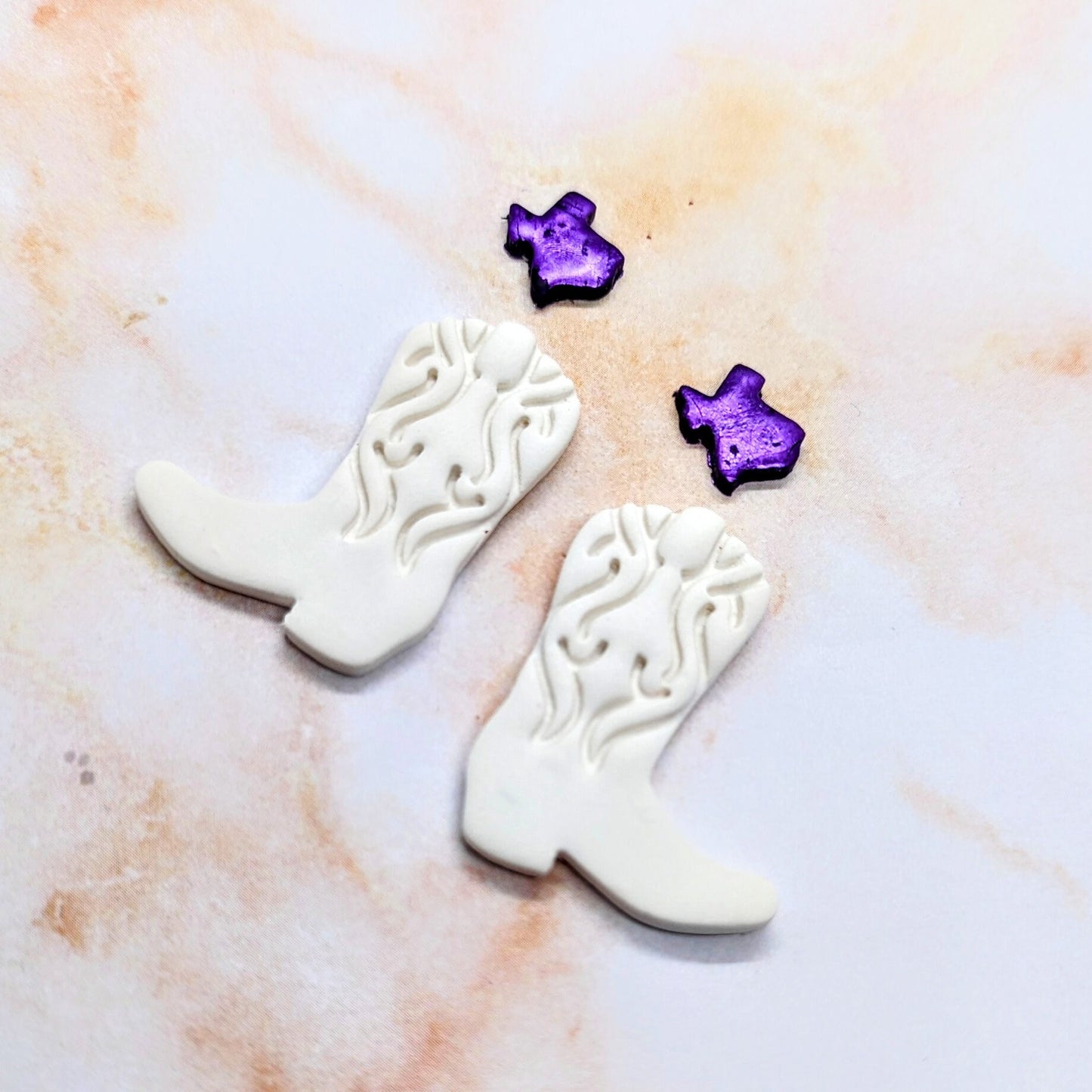 Texas Boots Earrings / Boho Western earrings / Lightweight Polymer earrings / customizable / Cowboy boots / cowgirl / rodeo / white boots