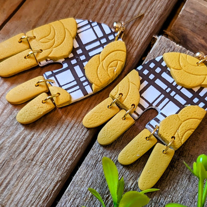 Chocolate and White plaid rose arch earrings / Western accessories / Brown and yellow / Polymer Clay / yellow rose earrings / Wyoming cowboy