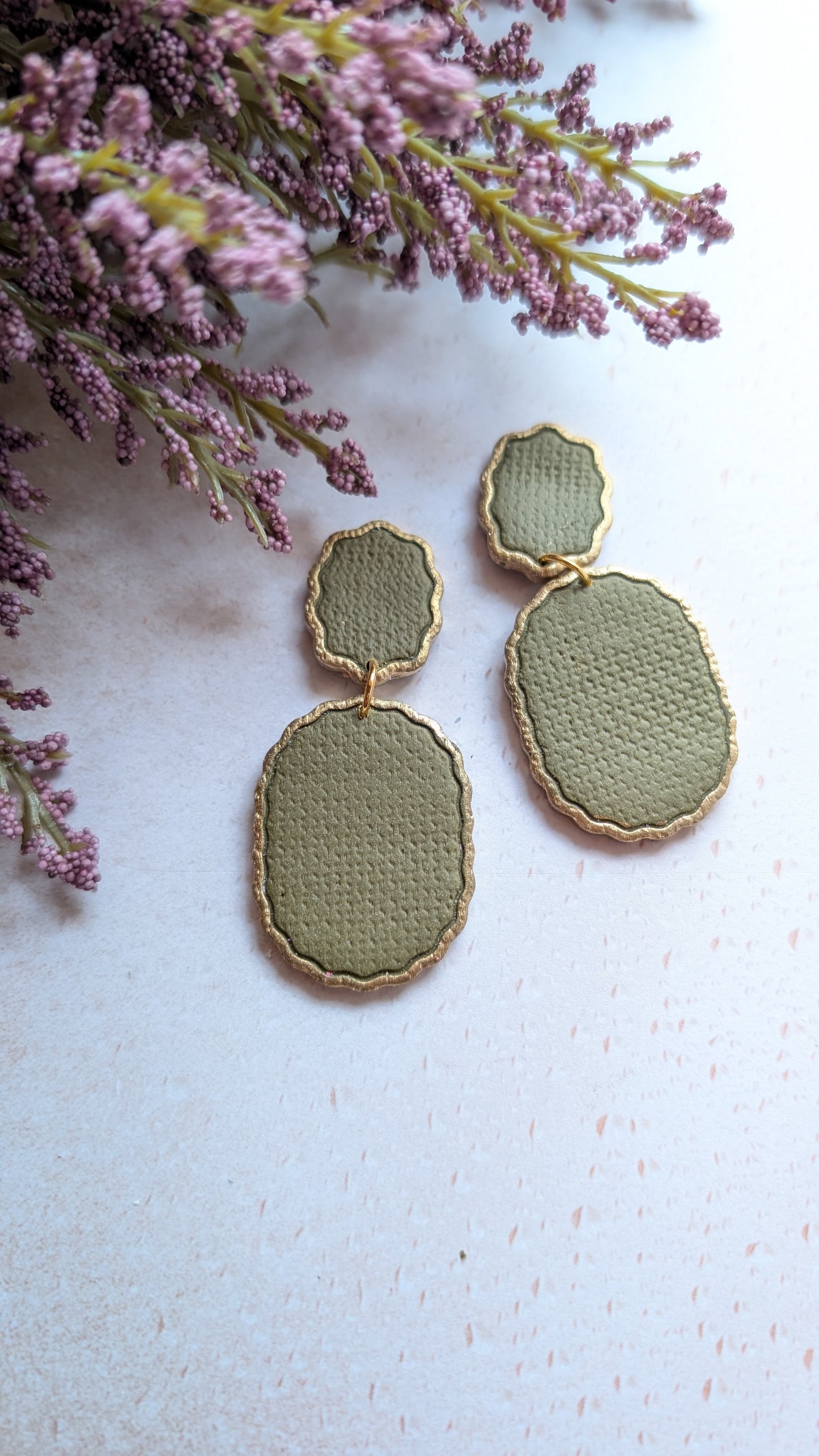 Gold-Lined Scallop Dangles / Solid Color / Boho / Preppy / Lightweight Polymer earrings