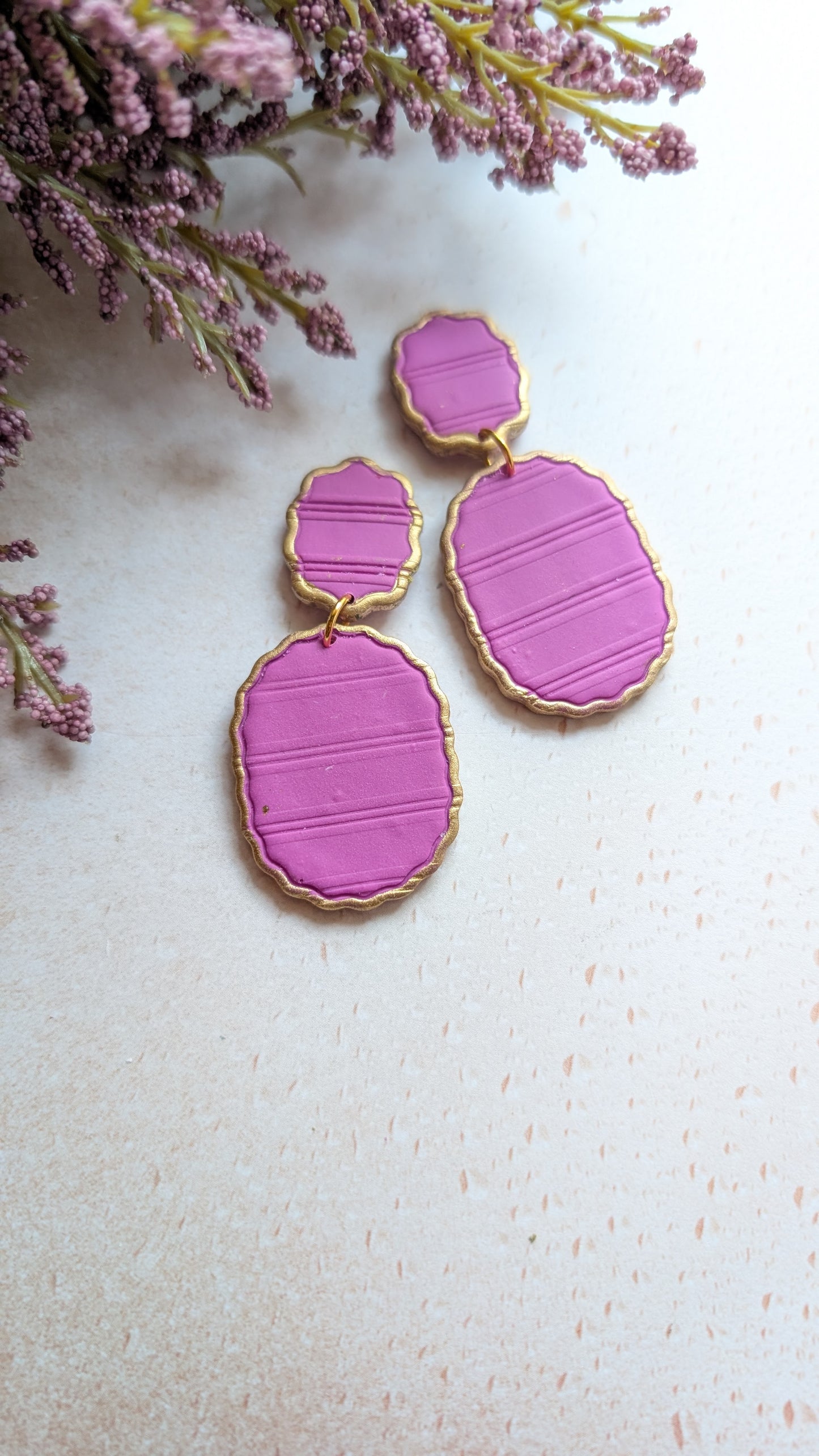 Gold-Lined Scallop Dangles / Solid Color / Boho / Preppy / Lightweight Polymer earrings