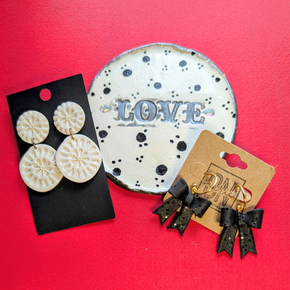 Black and White Gift Set