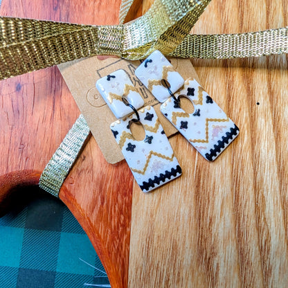 11" Texas Cutting board and earrings gift set