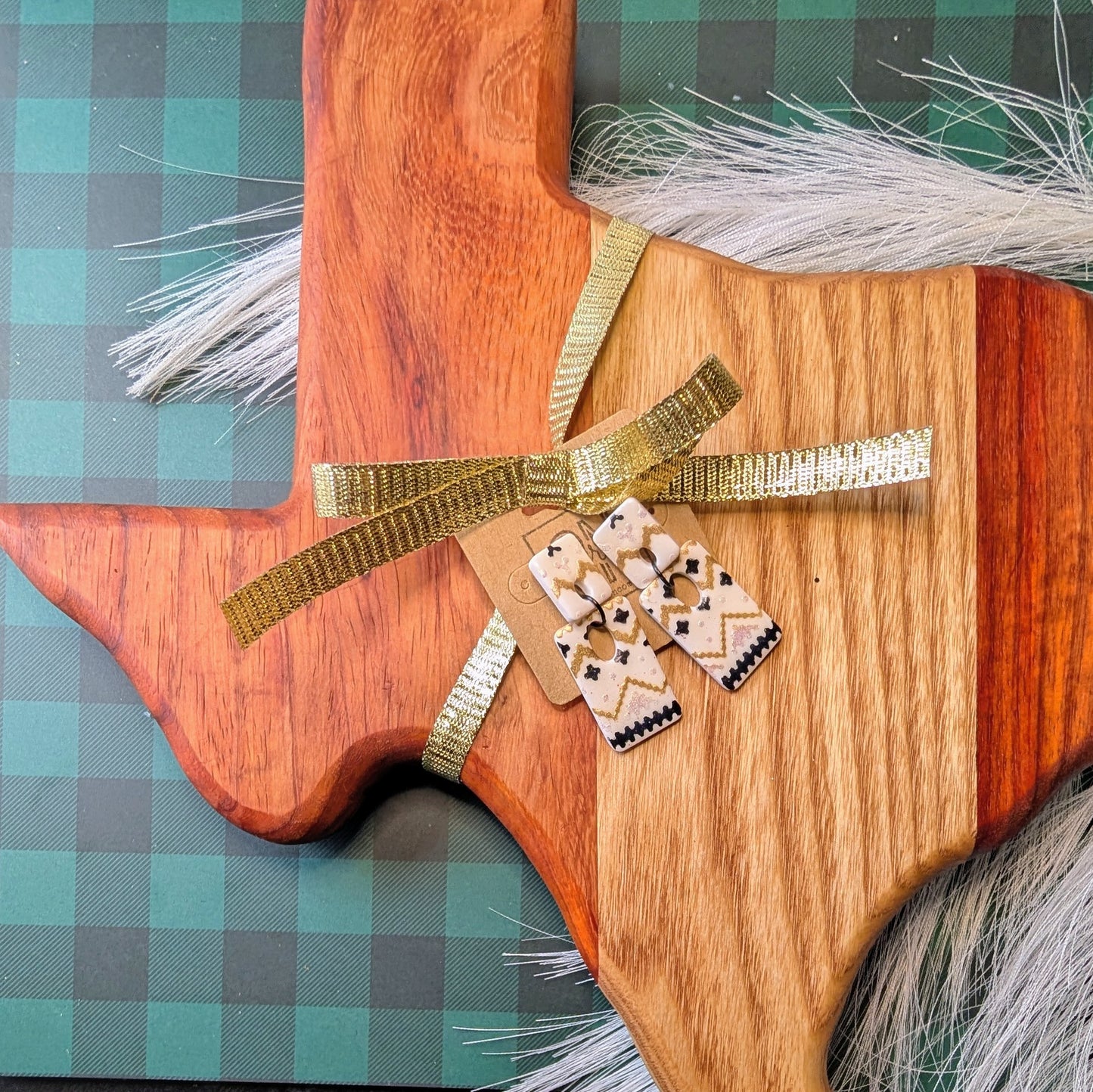 11" Texas Cutting board and earrings gift set