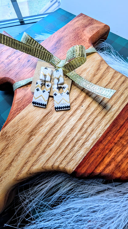 11" Texas Cutting board and earrings gift set